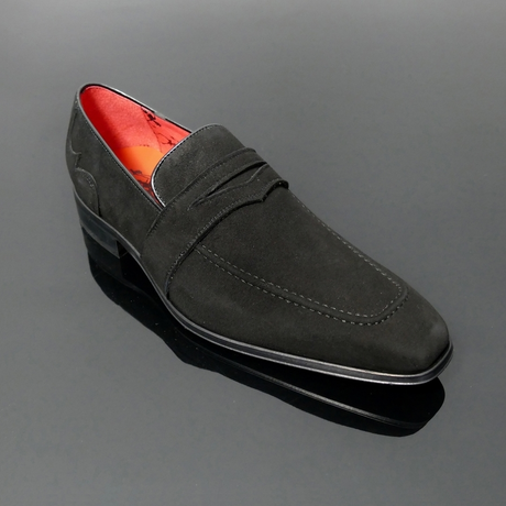 Soprano K630 'D'elegance'  Black Suede Saddle slip on